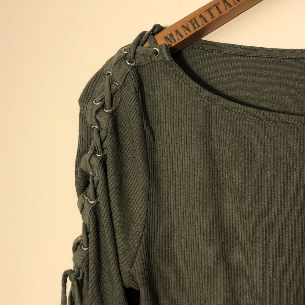 Lace-Up Sleeve Ribbed Top - Picture 4 of 6